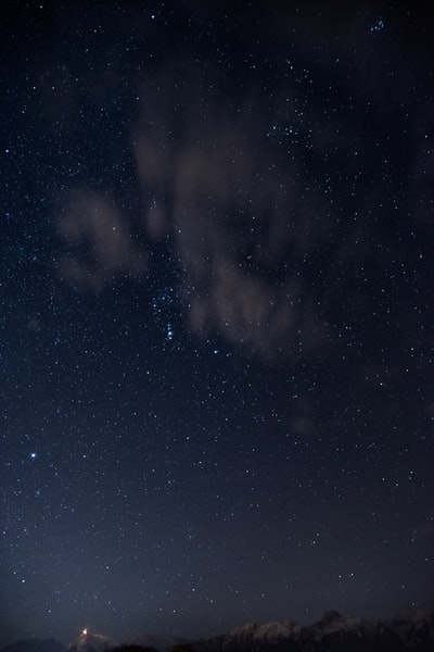 夜晚有星星的蓝天